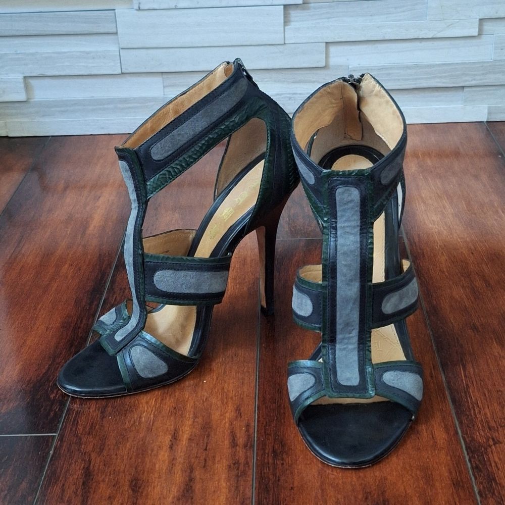 L.A.M.B. Carter Sandals Lucite Heels Green And Black Size 10